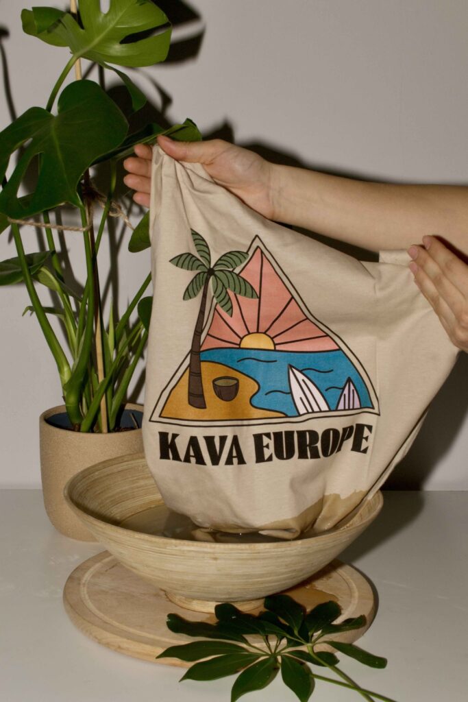 kava europe t-shirt