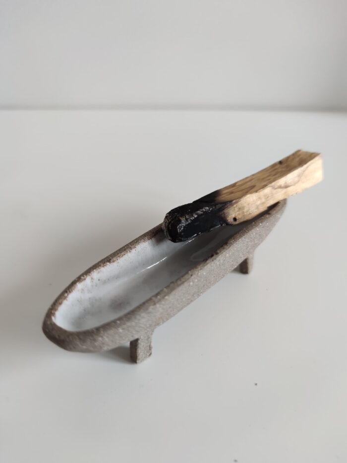 Ceramiczna podstawka i palo santo