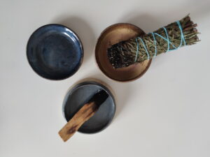 Ceramic saucer
